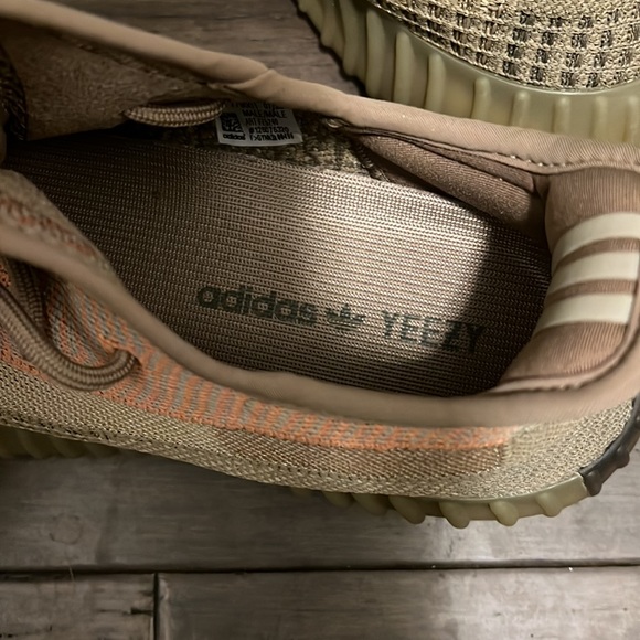 Yeezy 350 Worn Twice - Picture 4 of 5